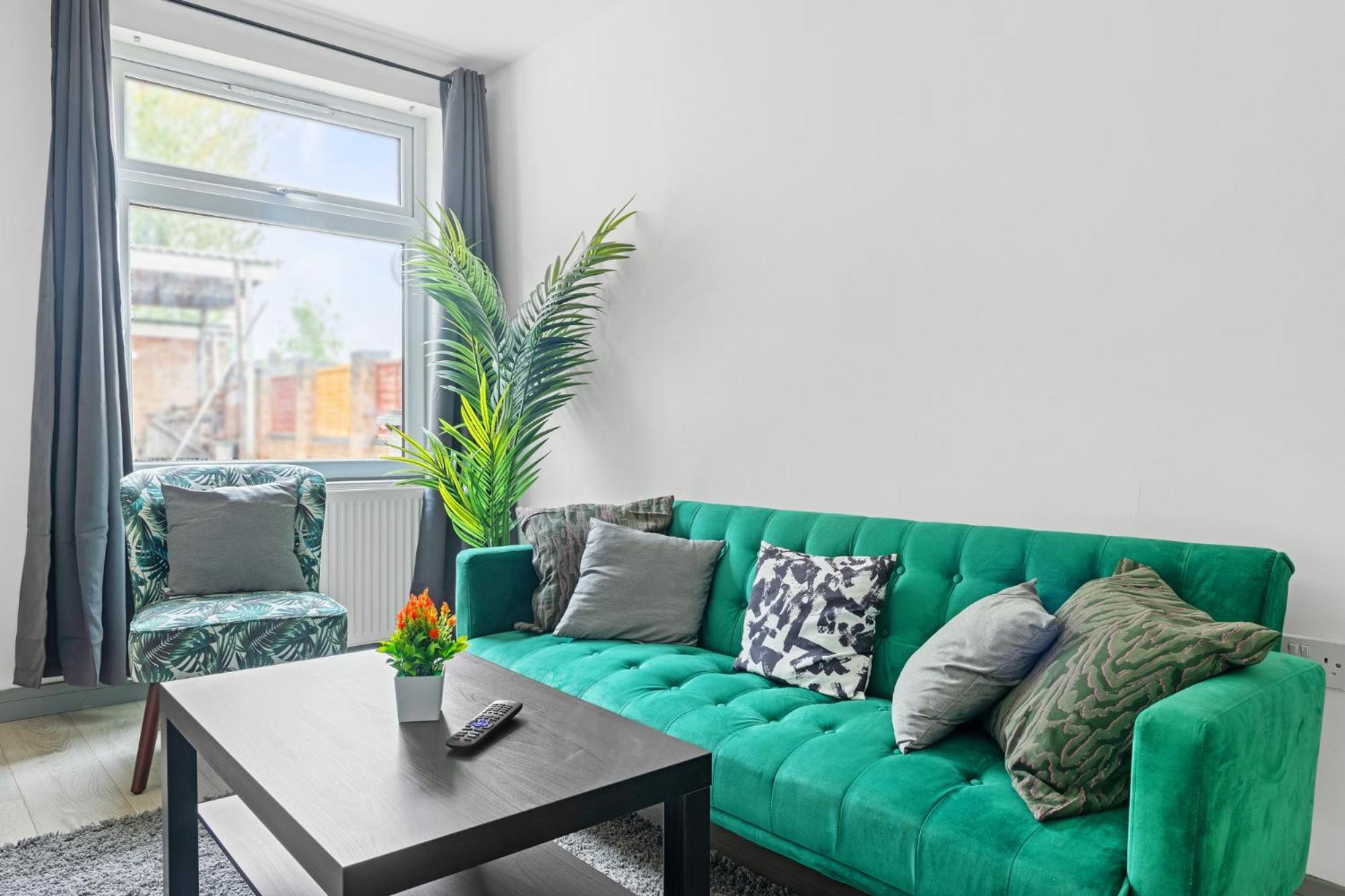 Stanion Luxurious 3 Bedroom Modern House Northamptonshire, Double, Twins, Single, Free Parking, Free Wi-Fi, Pets, Up To 8 Sleeps, 4 Smart Tvs Corby Exteriör bild